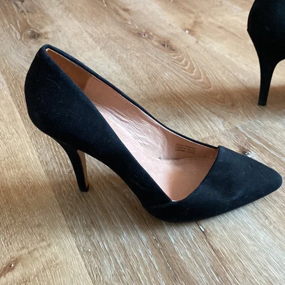 Madewell Black Suede Pumps - Picture 3 of 8